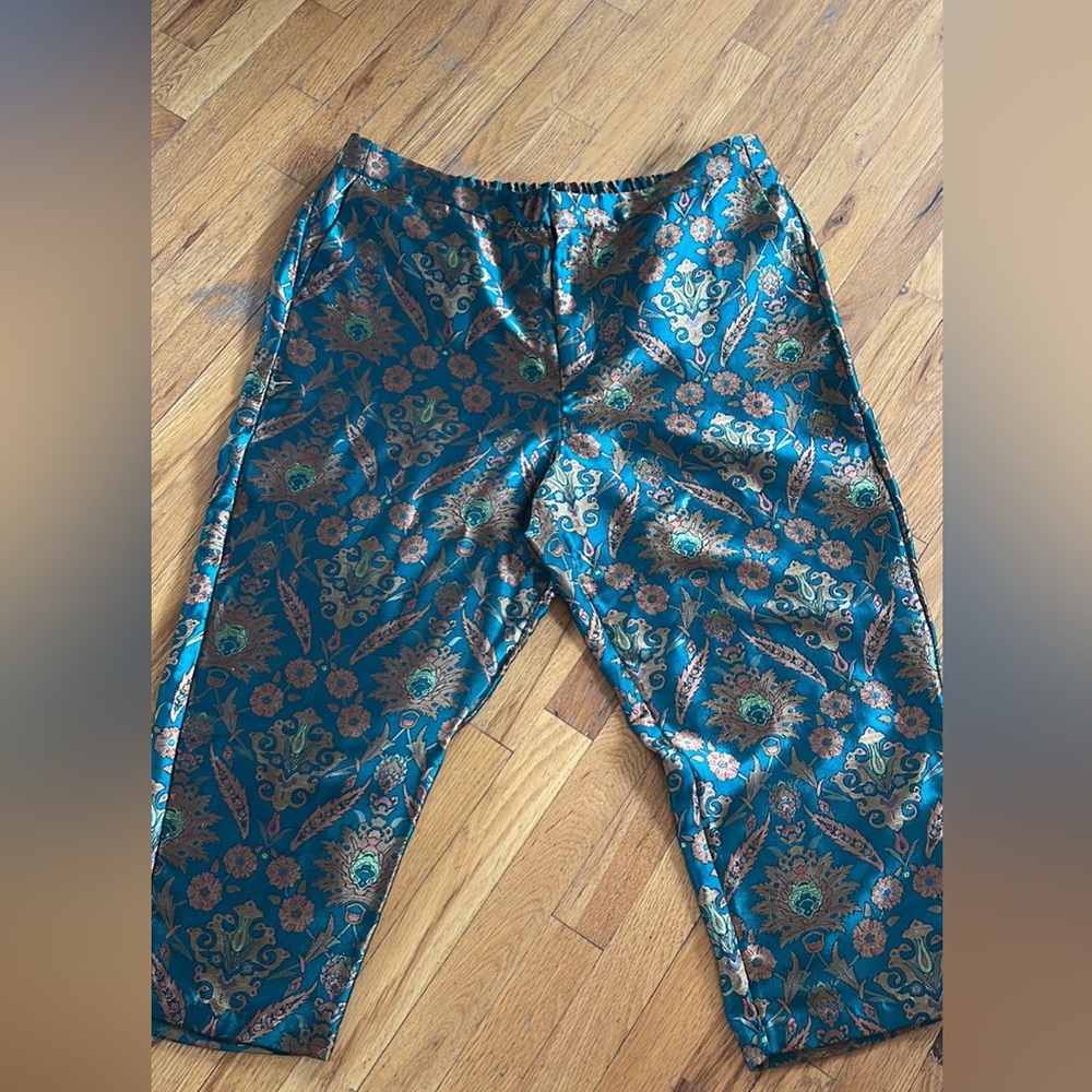 Emerald Jacquard Cigarette Pants